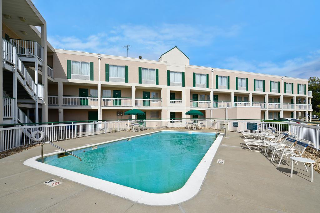 Americas Best Value Inn And Suites Overland Park Servizi foto