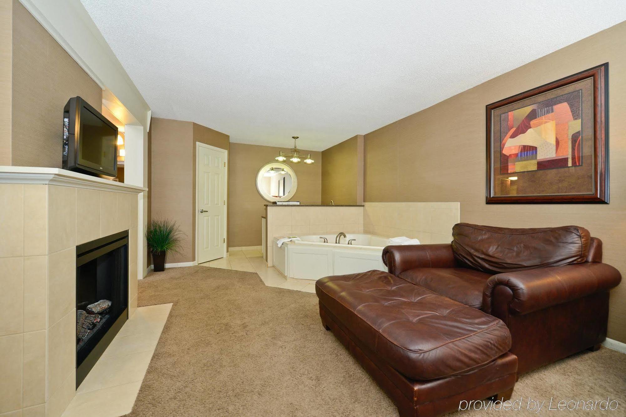Americas Best Value Inn And Suites Overland Park Camera foto